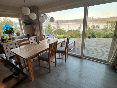 Hus på Kvaløya, jacuzzi, 20 min fra byen