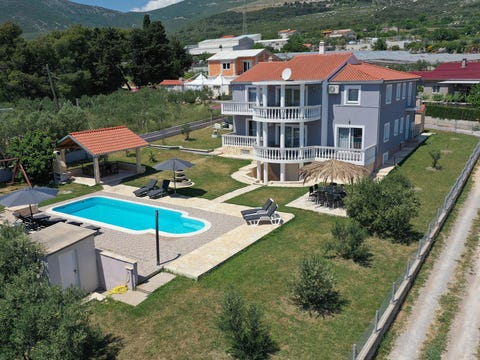 Feriehjem - Kastel Novi