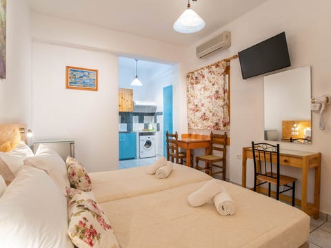 Comfort Double or Twin Room or semi-basement