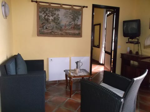 English-Style Apartment only for Adults