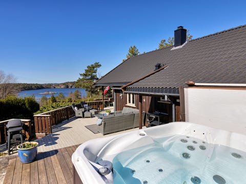 Utsikt og kveldssol på Langenes