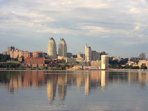 Flybilletter til Dnipropetrovsk