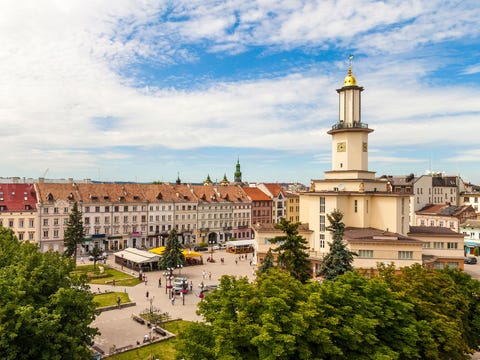 Flybilletter til Ivano-Frankivsk