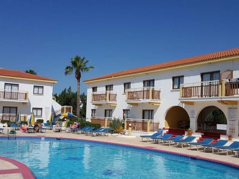 Cosmelenia Hotel & Apartments