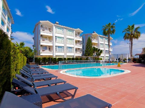 New Garden Luna Side Apart Hotel