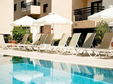 Senator Hotel Apartments - Adults Only