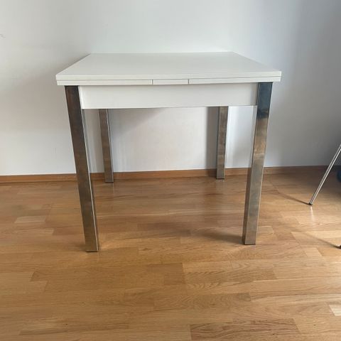 Annonsebilde
