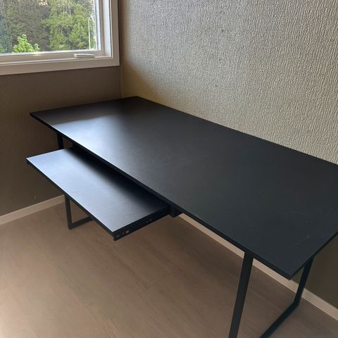 Annonsebilde