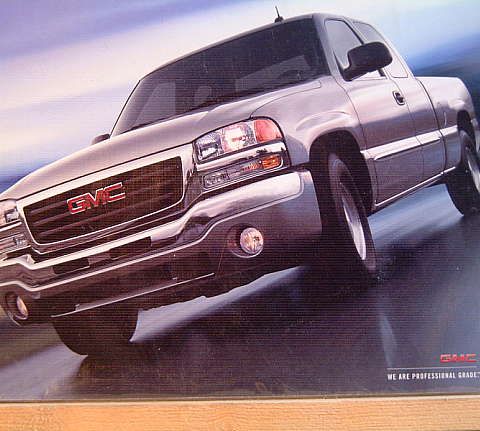 2003 GMC brosjyre