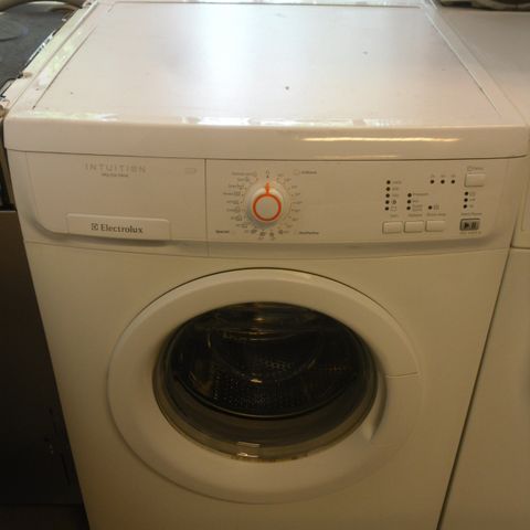 Electrolux vaskemaskin med 1400 o/min og 6 kg