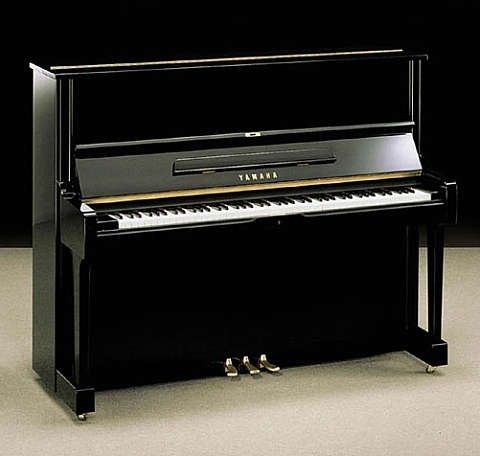 Yamaha U1 Akustisk piano, sort polert