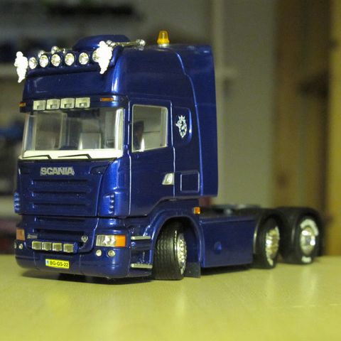 Tekno / Code 3, Scania R Topline, med MYE ekstra. Skala 1:50