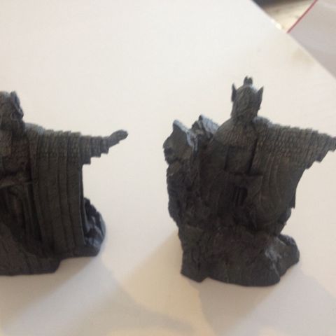 Argonath figurer fra The fellowship of the ring