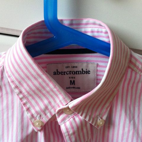 Abercrombie skjorte til gutt selges