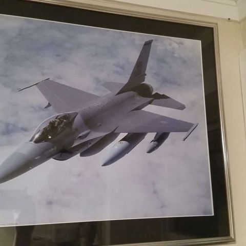 F-16 Innrammet Poster