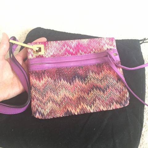 MISSONI VESKE HANDLET/ CLUTCH /LILLA ZIGZAG MØNSTER