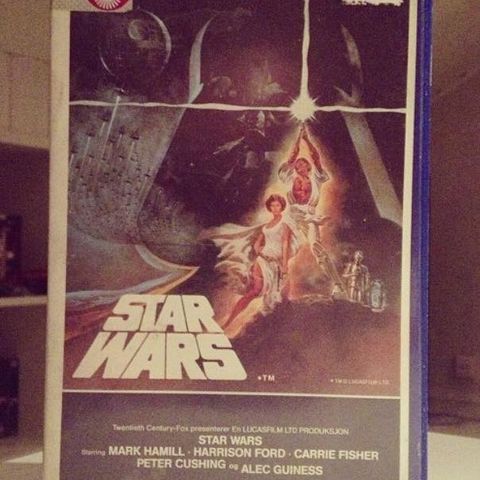 Kjøper tidlig norsk utgivelse av Star Wars-filmene på VHS/Beta