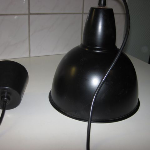 Diverse gamle og retro bordlamper, vintage taklamper.  Lampe i Smijern mm.