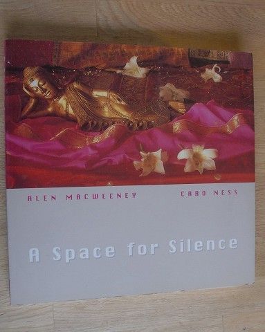 Rom for hvile og meditasjon A Space for Silence A. Ness . trn 49