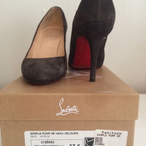 Louboutin Simple Pump