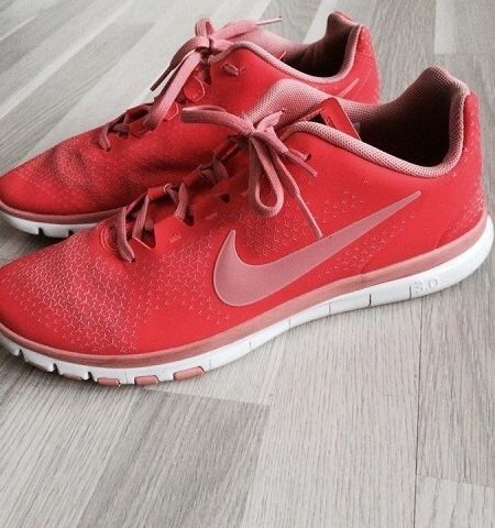 Nike free str 39