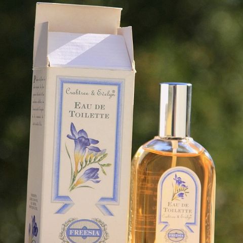 CRABTREE & EVELYN - PARFYMER.  DISCONTINUED!!