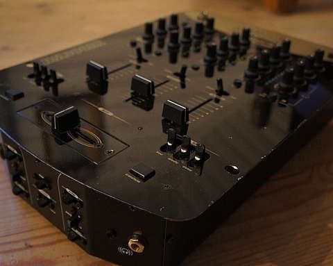 Bli festens dj-konge! Denon spillere, Numark mixer