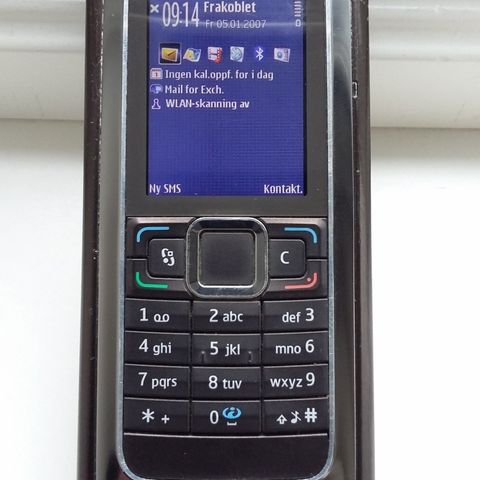 Nokia E90