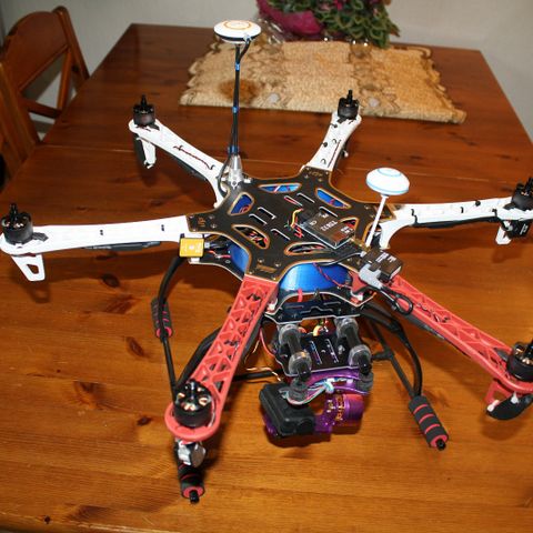 DJI 550 drone til salgs