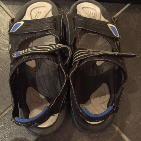 Sandaler Adidas