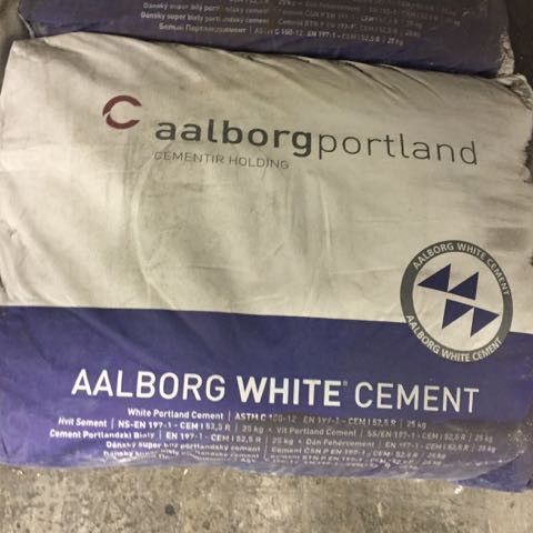 Hvit sement 25 kg Aalborg
