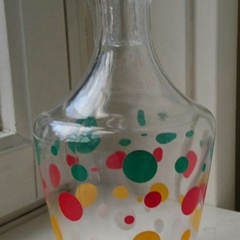 Karaffel - vintage - pressglass - polkadot!