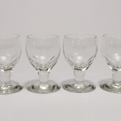 Hadeland drammeglass med slip  ref. 9A