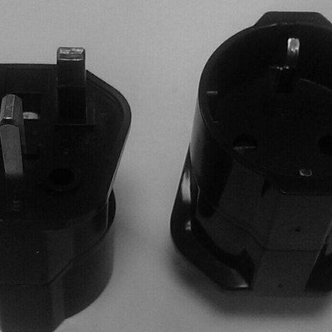 UK Reise Adapter / Travel Adapter