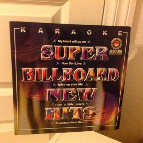 Laser diskk  karaoke musikk og film  pakke 9 stk