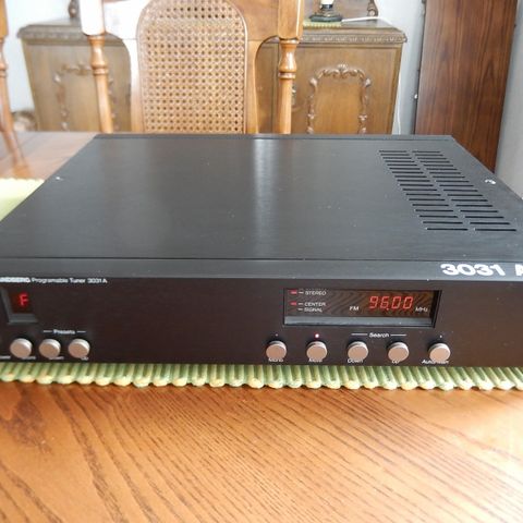 Tandberg TPT3031A FM Stereo Tuner