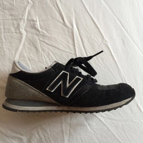 Sorte new balance sko, str 36