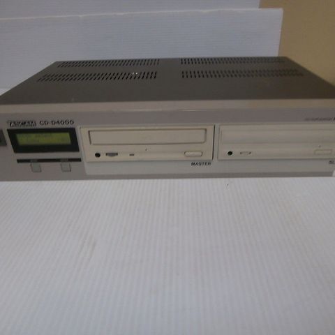 TASCAM CD D4000 MK2