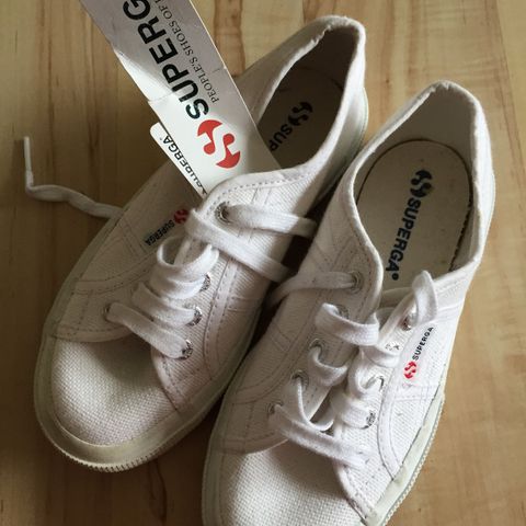 Superga str 30 (nye)