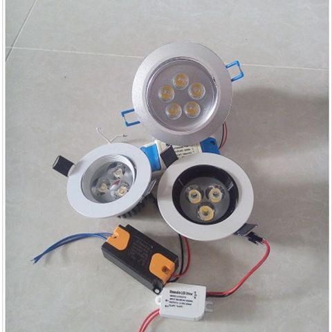 Diverse LED LAMPER