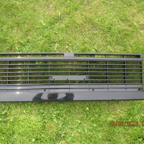 Toyota Hi-ace Grill