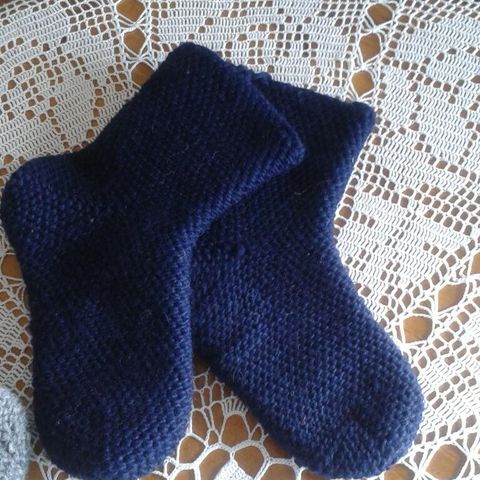 Dame strikke sokker kr 200 pr par.