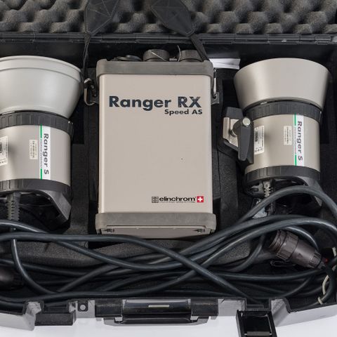 Kraftig Elinchrom Ranger RX med to hoder og div utstyr