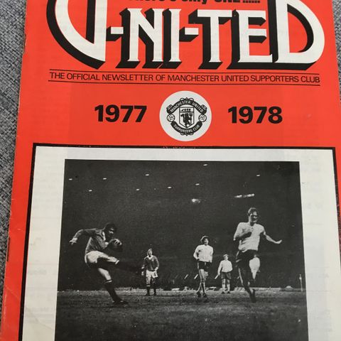 Manchester United supporters club magazines