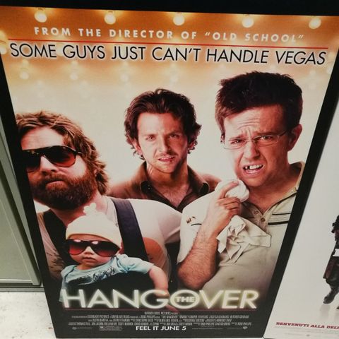 Hangover filmplakat/lerret selges.