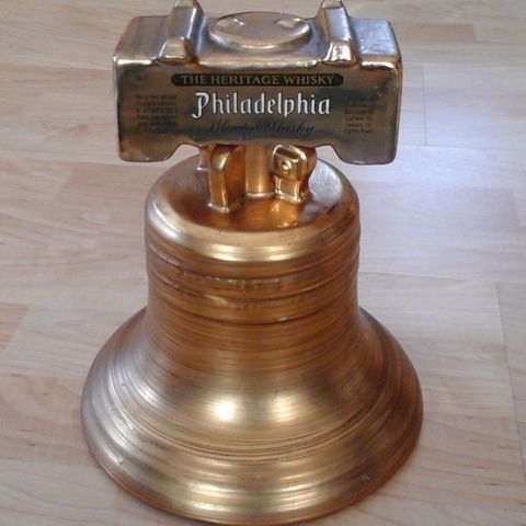 Liberty Bell belagt med 22 karat gull
