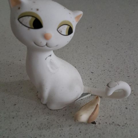 Porselen katt