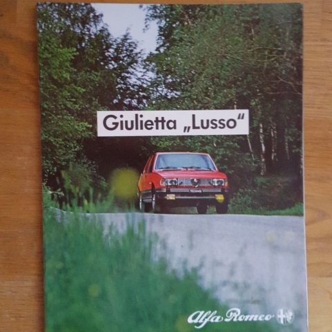Brosjyre Alfa Romeo Giulietta Lusso 1982