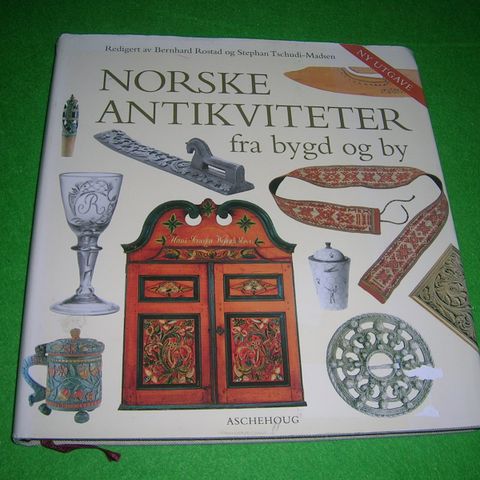 Bøker om antikviteter, glass, møbler, design, våpen etc.