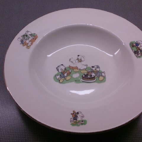 Vintage gammel Stavangerflint Donald Duck tallerken suppe barnetallerken